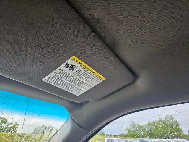 Used 2018 White Ford XL image 21