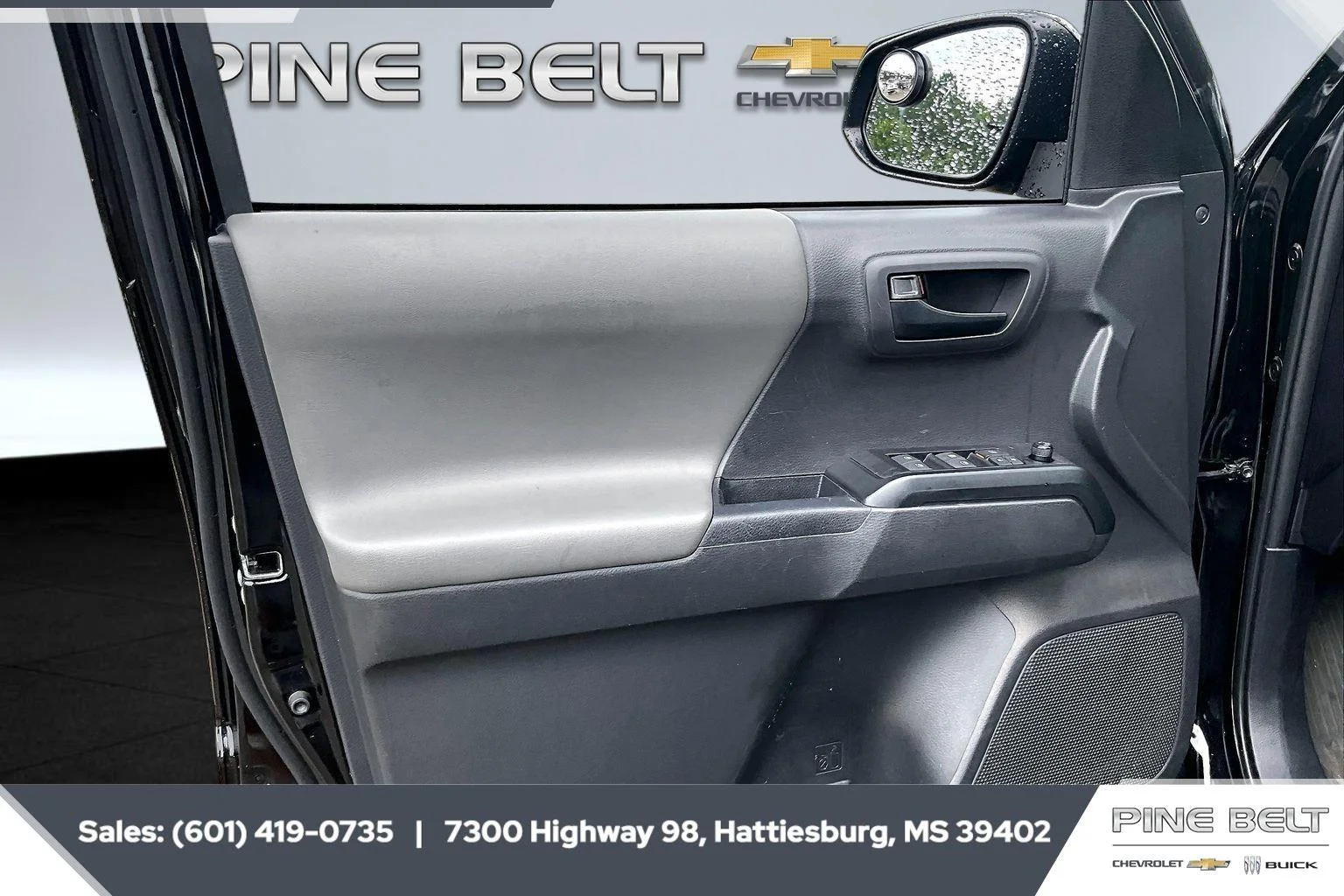 Used 2023 Black toyota SR image 18