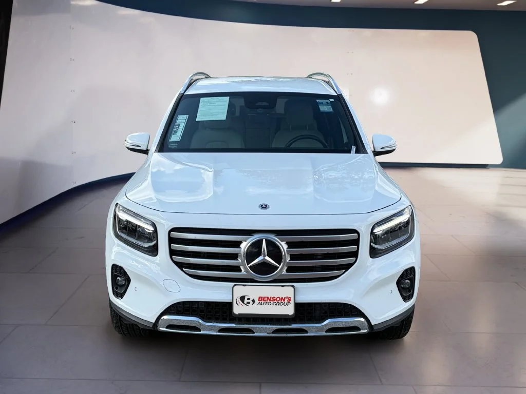 Used 2025  Mercedes-Benz GLB 250 image 8