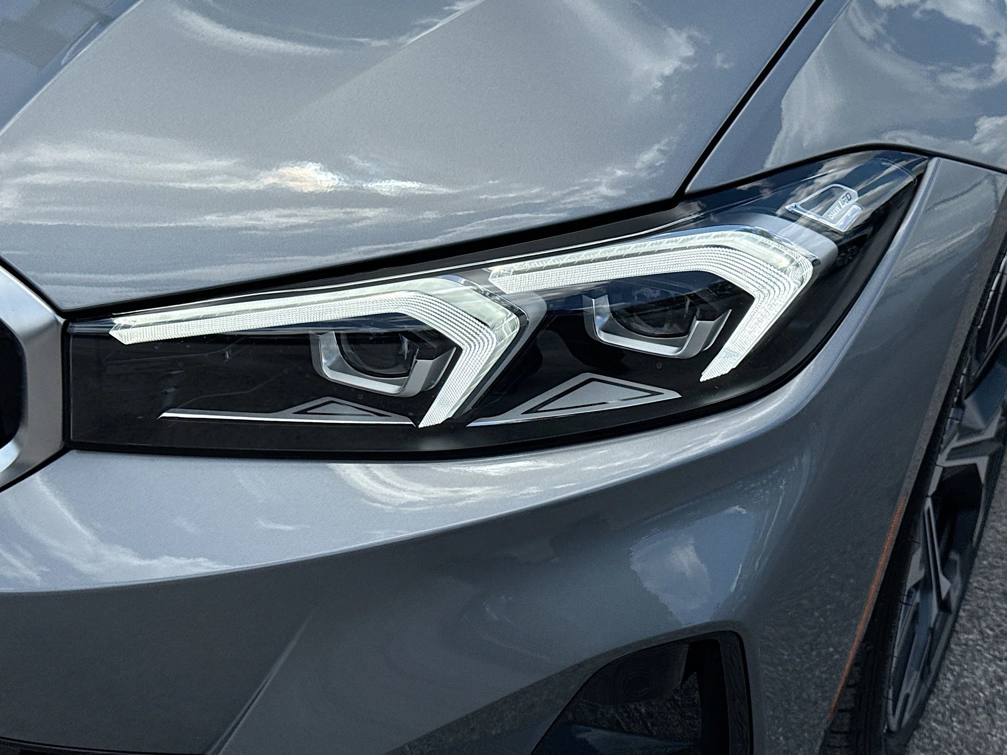 New 2026 Skyscraper Grey Metallic BMW 330i xDrive image 9