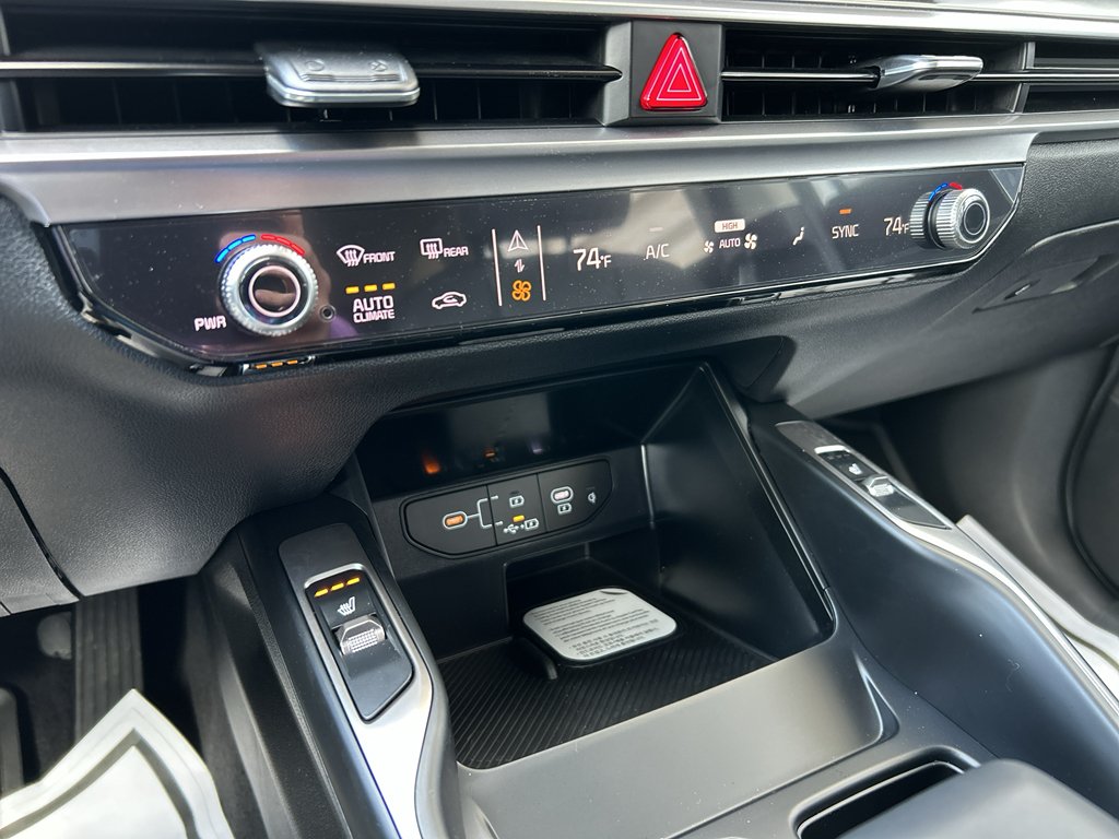 New 2026 Glacial White Pearl Kia EX image 22