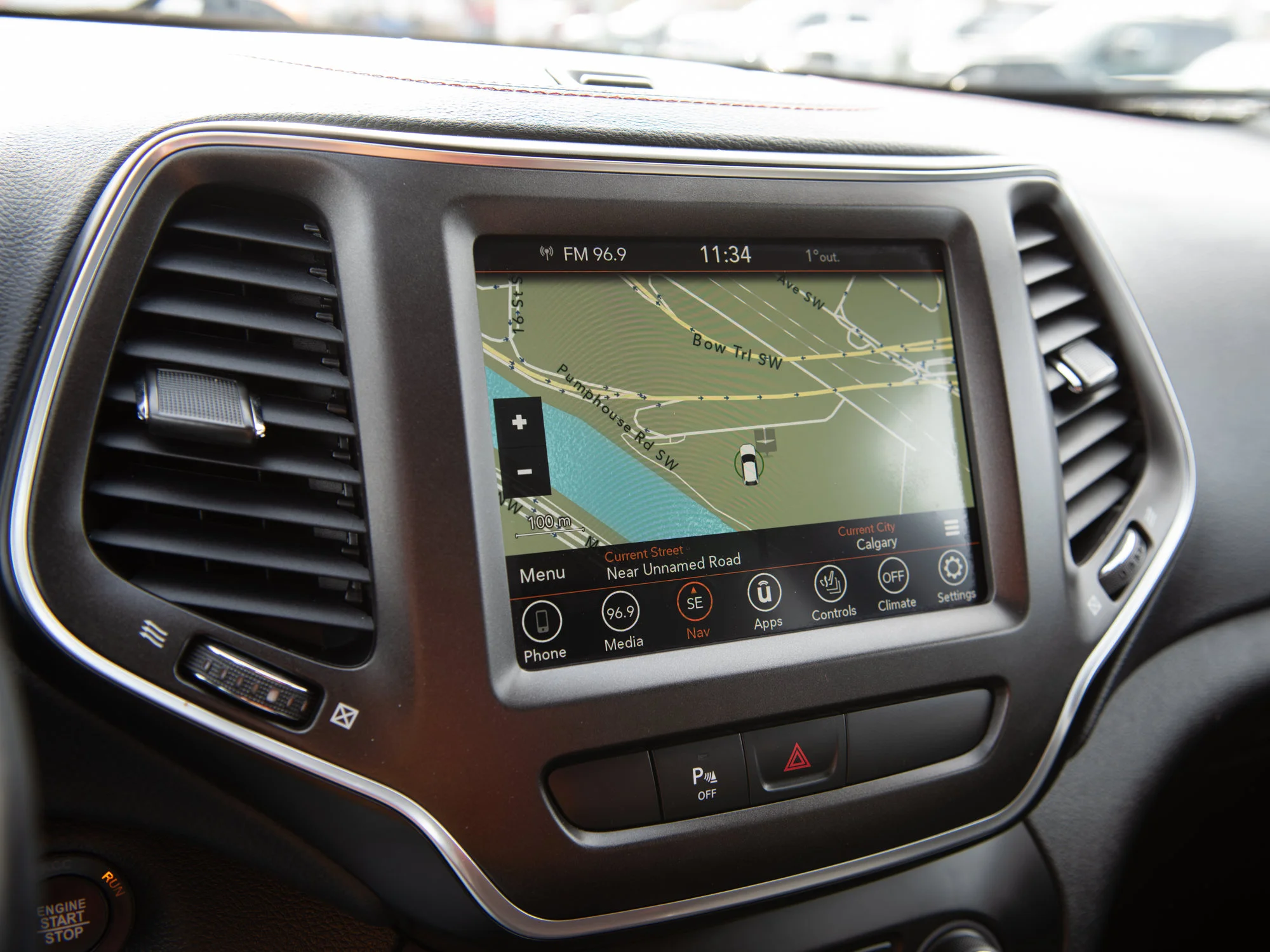 Used 2020 Silver Jeep Trailhawk* 4x4, Panoramic Roof, Trailer Tow Group, Remote Start image 20