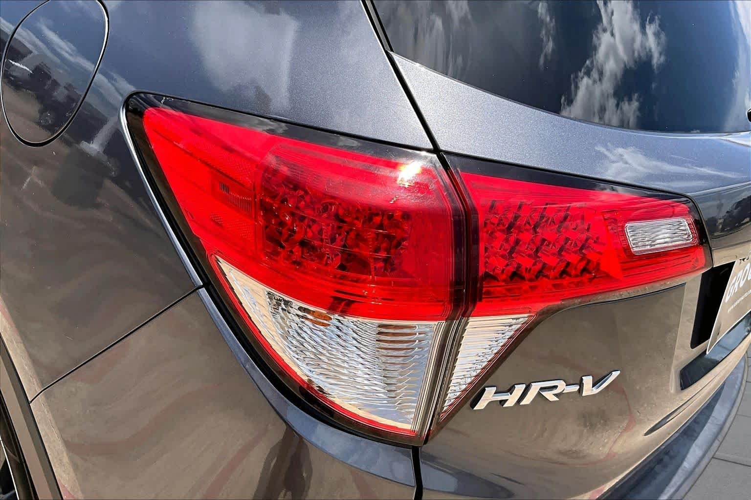 Used 2021 Modern Steel Metallic Honda EX image 28