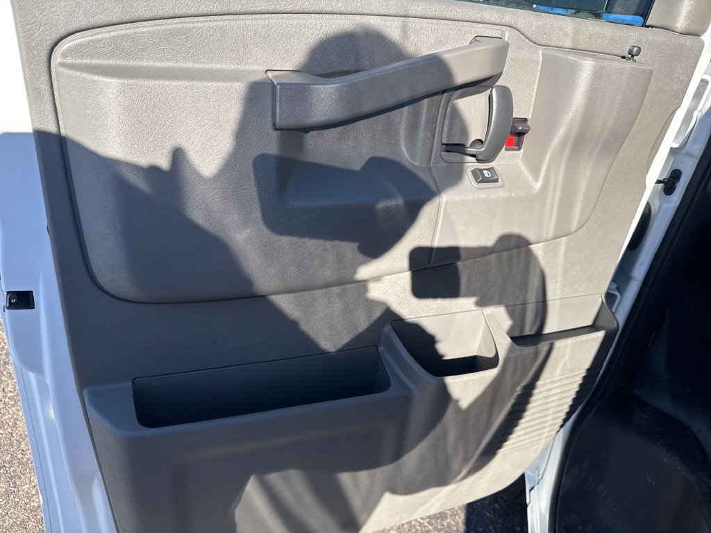 2026 Chevrolet Express Cargo Work Van - Photo 11