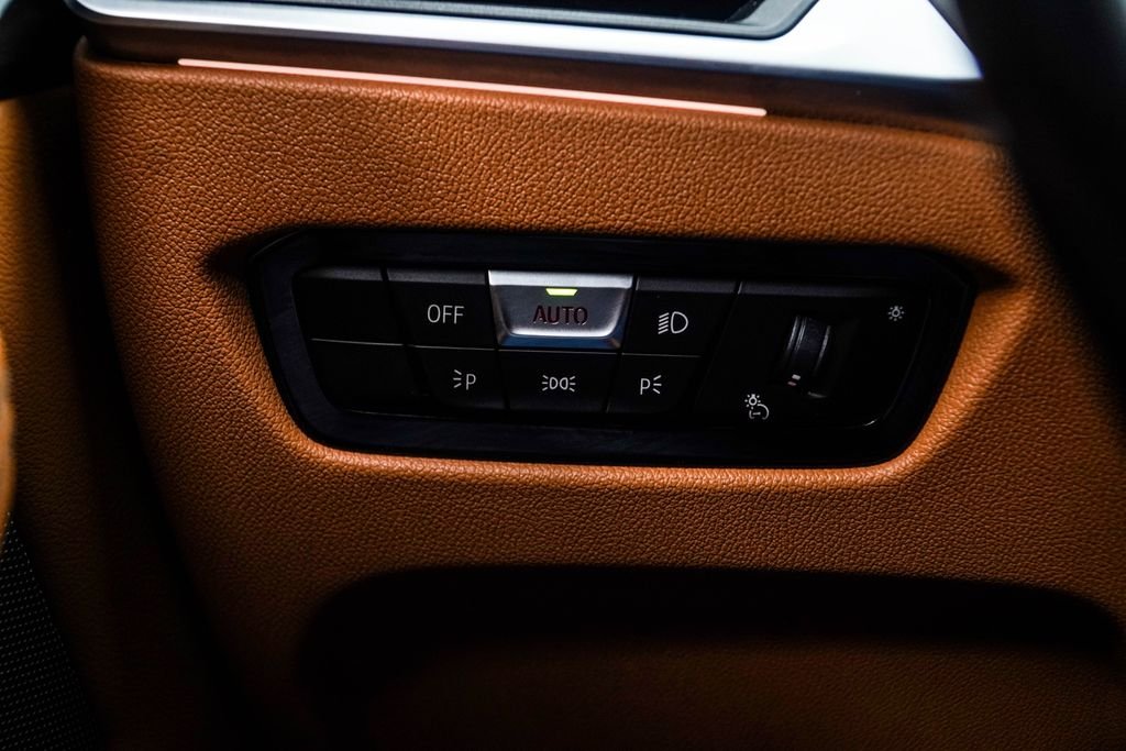 Used 2024 Orange BMW M440i xDrive image 40