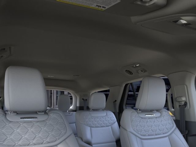 New 2026 Black Ford Platinum image 22