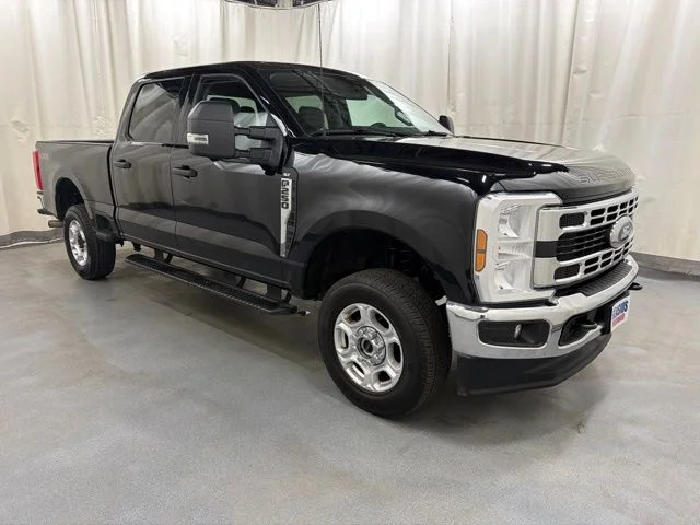 Used 2025 Black Ford XLT image 1