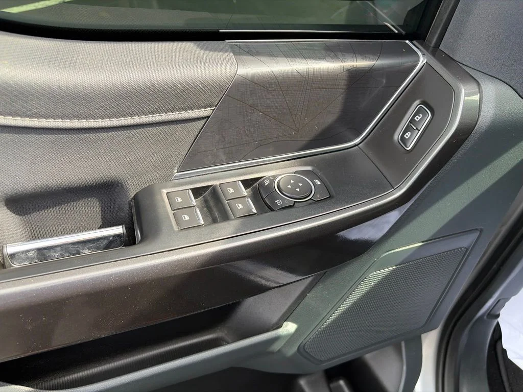Used 2021 Silver Ford XLT image 22