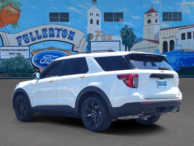 Used 2023 White Metallic Ford ST-Line image 3