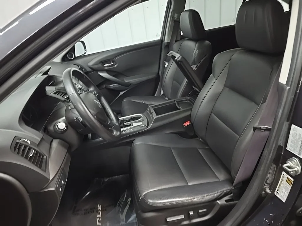 Used 2016  Acura Base image 30