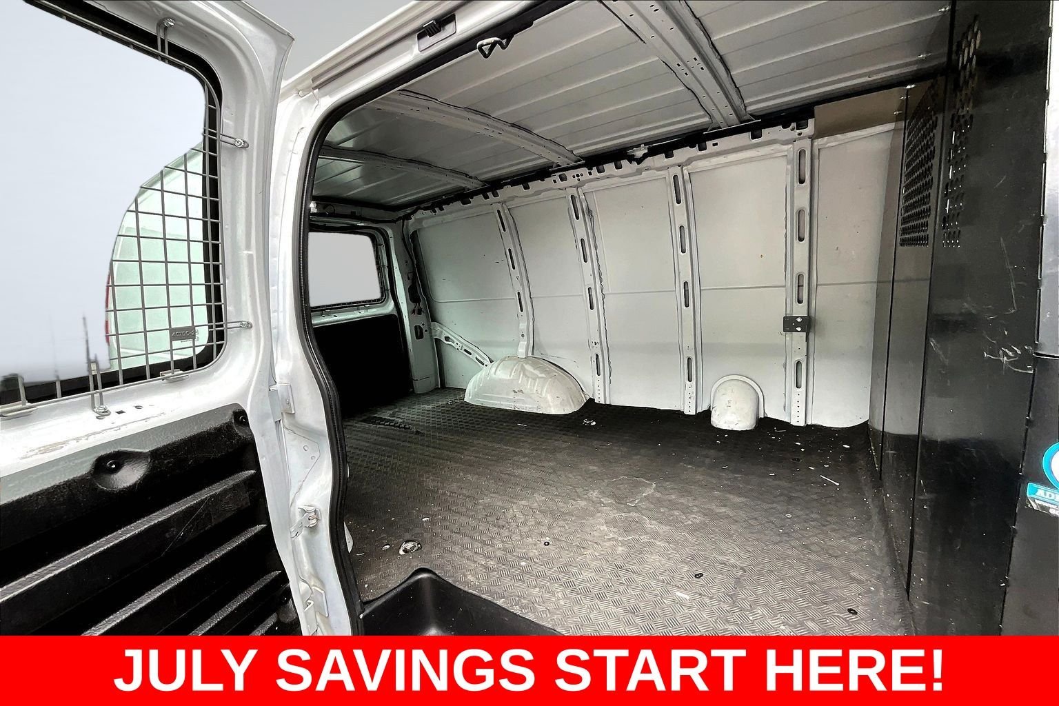 Used 2021 White GMC Work Van image 22