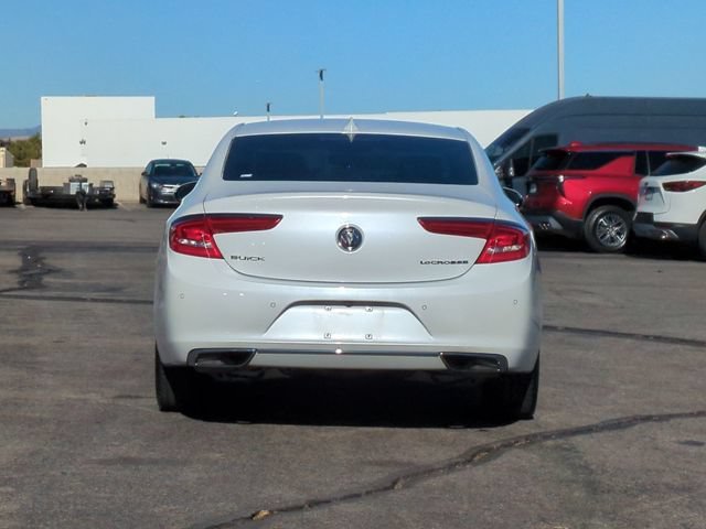 Used 2017 WHITE FROST TRICOAT Buick Essence image 7