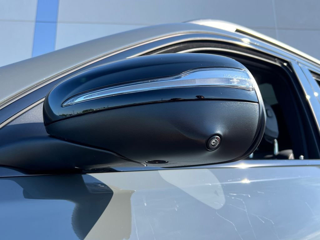 New 2026 MANUFAKTUR Silicon Grey Mercedes-Benz GLS450 image 34