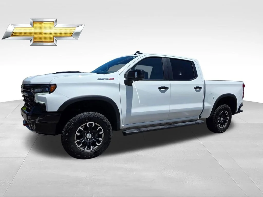 Used 2025 Summit White Chevrolet ZR2 image 2