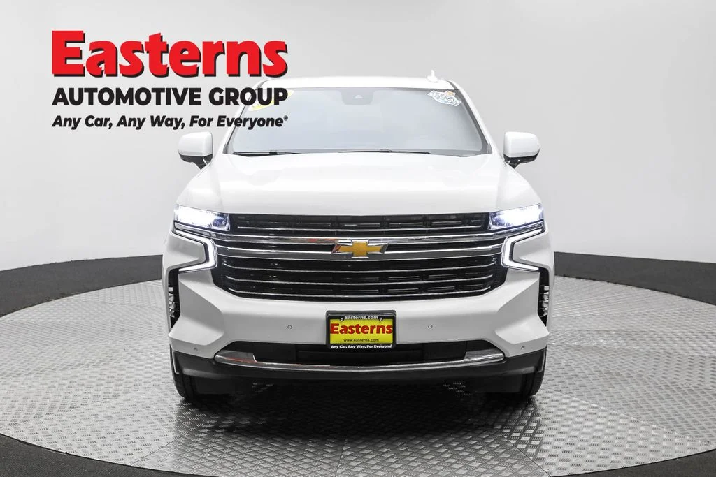 Used 2023 White Chevrolet LT image 2