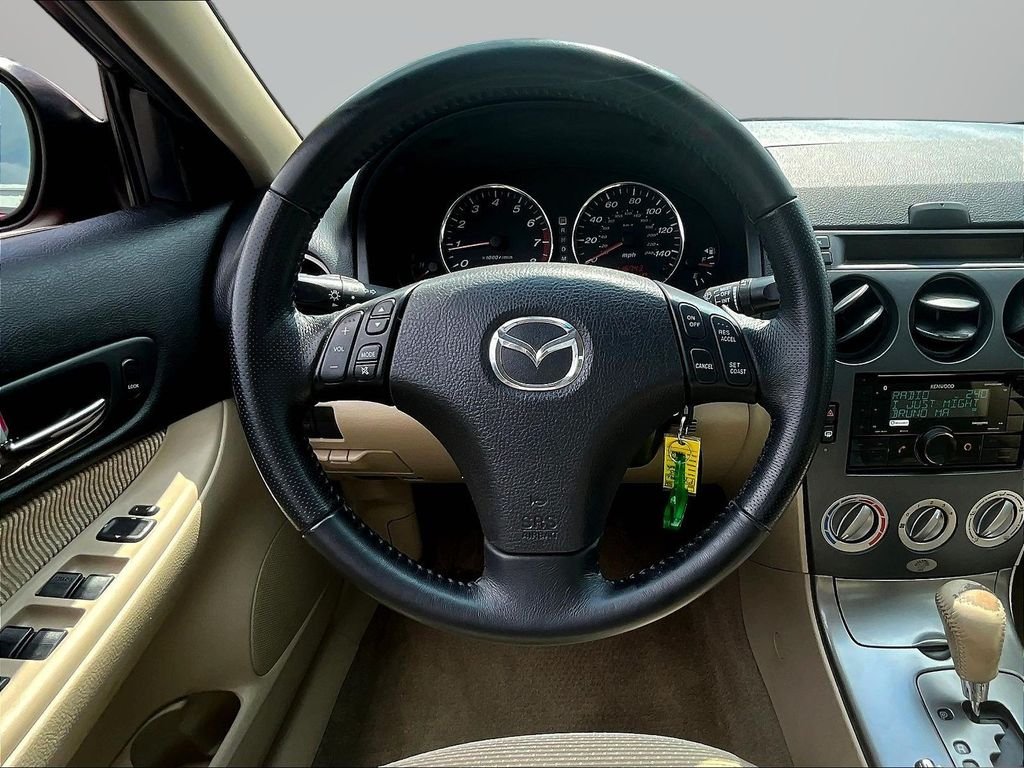 Used 2005 Red Mazda i image 9