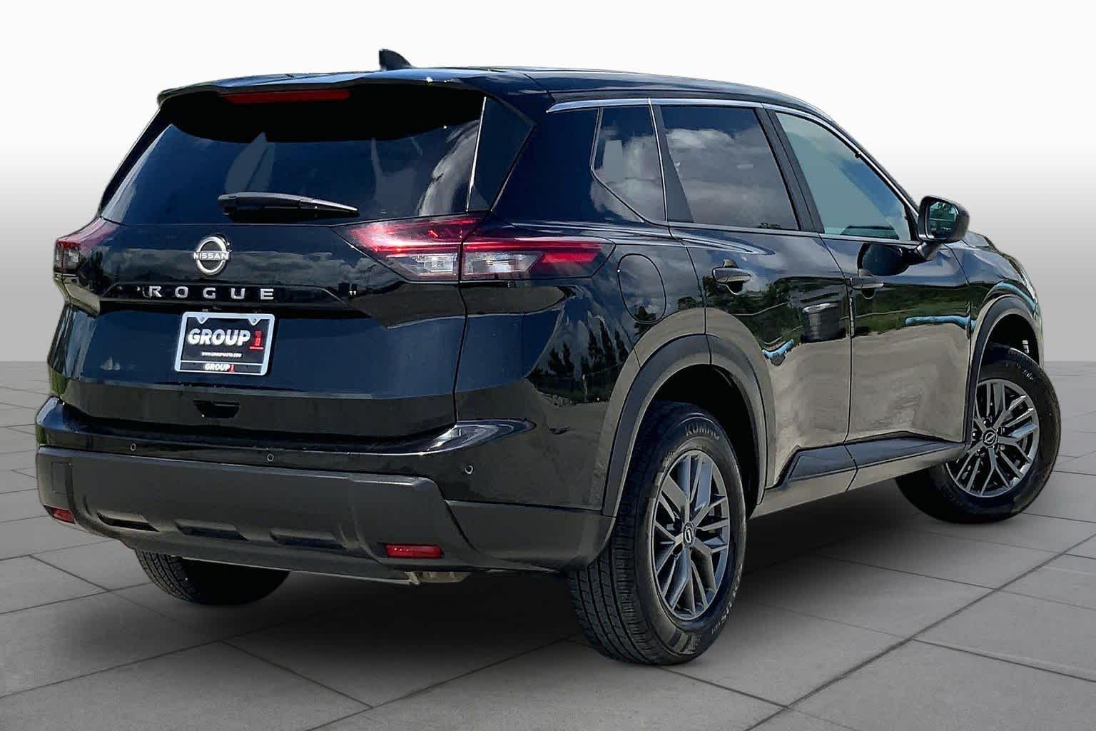 Used 2024 Super Black Nissan S image 13