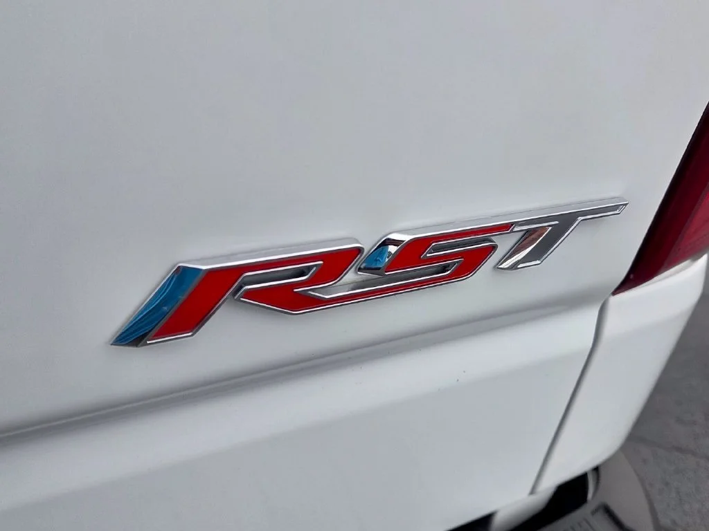 New 2026 Summit White Chevrolet RST image 36
