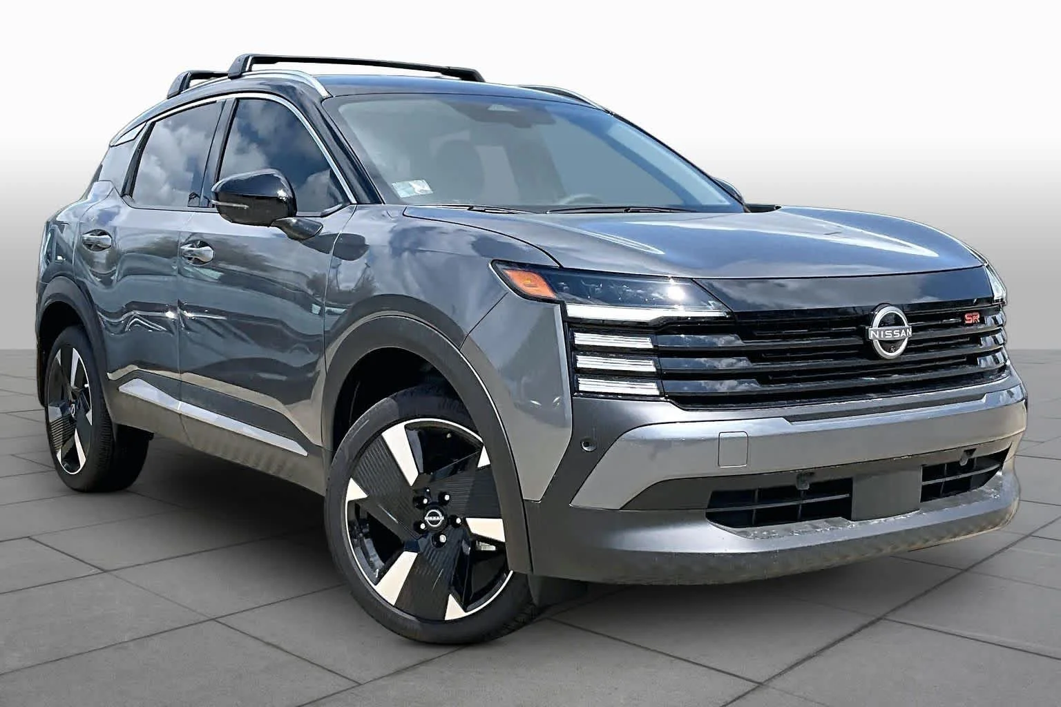New 2026 Gun Metallic/Super Black Nissan SR image 2