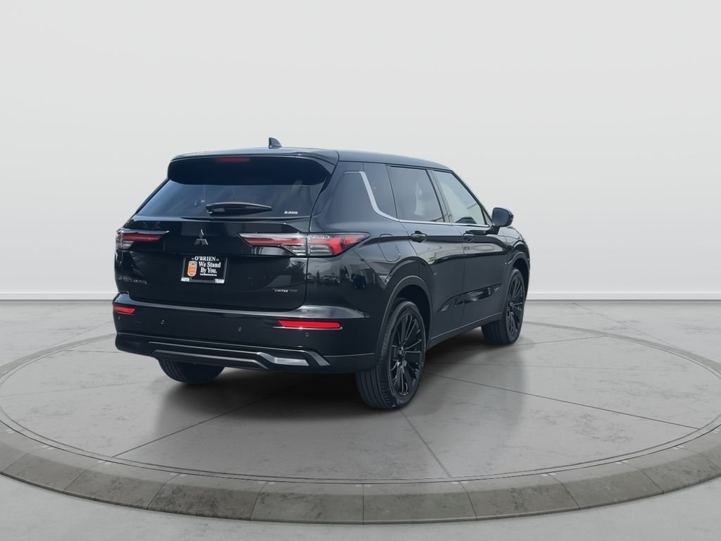 New 2026 BLK DIAMOND Mitsubishi LE image 6