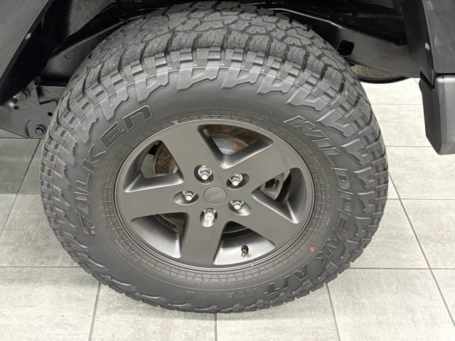 Used 2016 Black Jeep Unlimited Sport image 7