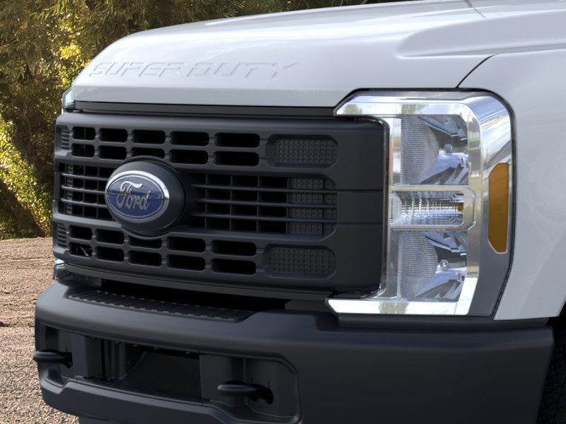 2025 Ford F-350 Super Duty XL - Photo 17