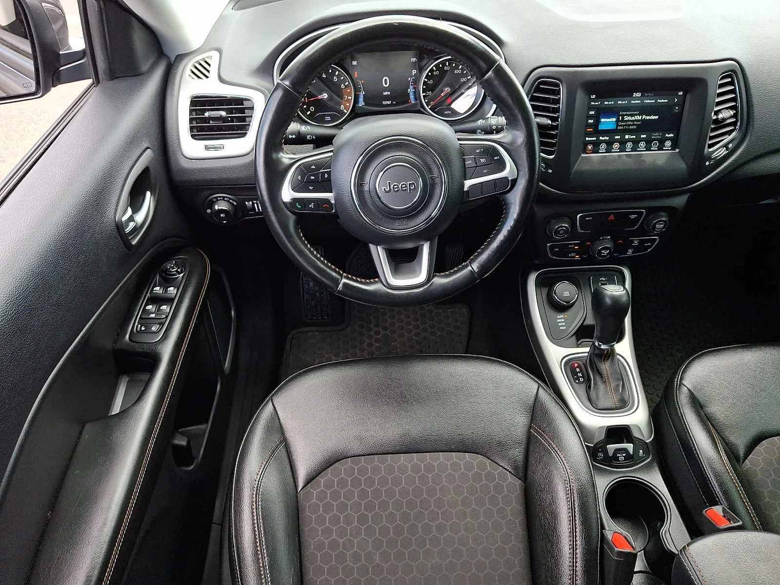 Used 2020 Granite Crystal Clearcoat Metallic Jeep Latitude image 11