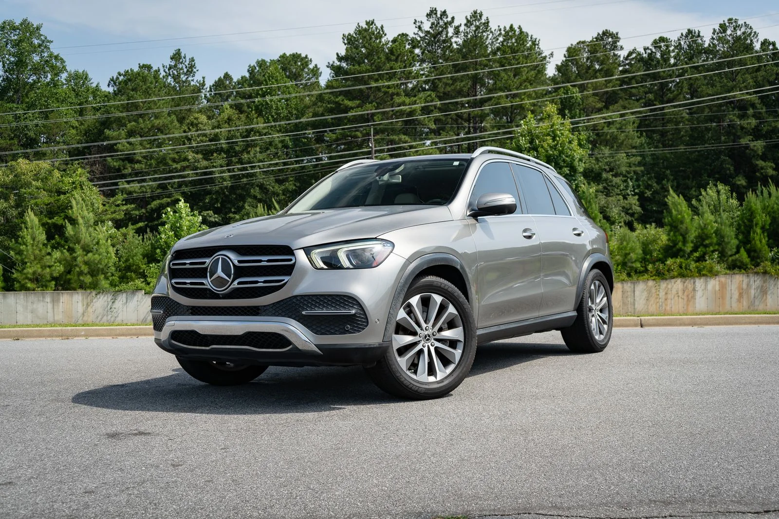Used 2020 Silver Mercedes-Benz GLE 350 image 1