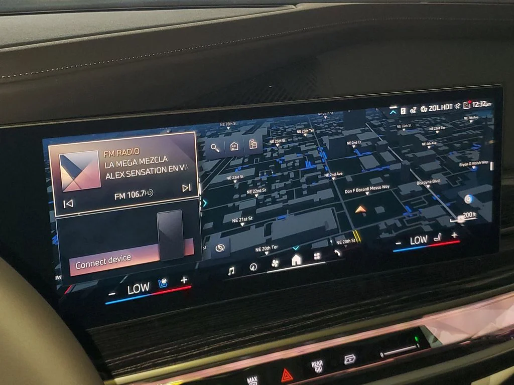 New 2026 Frozen Pure Grey Metallic BMW 740i image 21