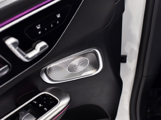 New 2027 MANUFAKTUR Moonlight White Metallic Mercedes-Benz  image 70