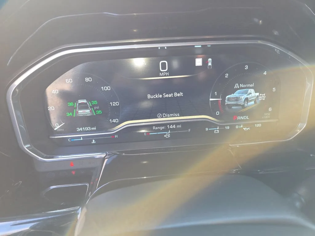 Certified Used 2022 Onyx Black GMC Elevation image 16