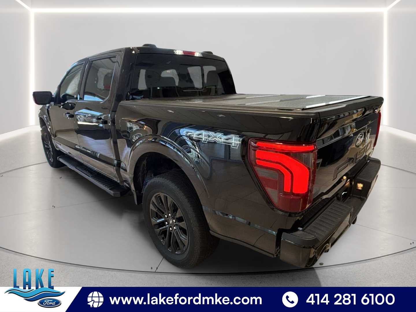 Used 2025 Agate Black Metallic Ford LARIAT image 5