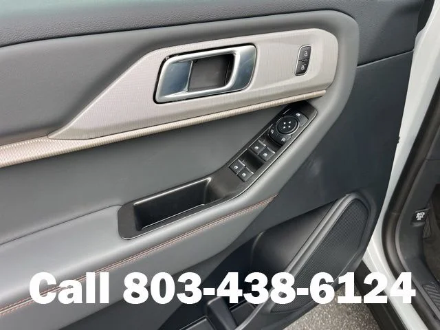 New 2026 Space White Metallic Ford Active image 8