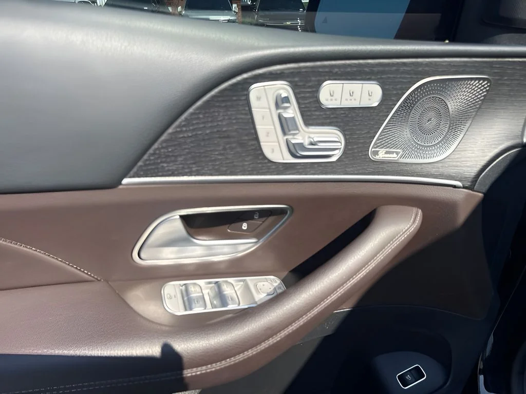 Used 2023 Black Mercedes-Benz GLS 450 image 25
