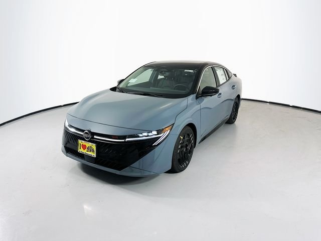New 2026 Atlantic Gray Metallic / Super Black Two-tone Nissan SR image 4