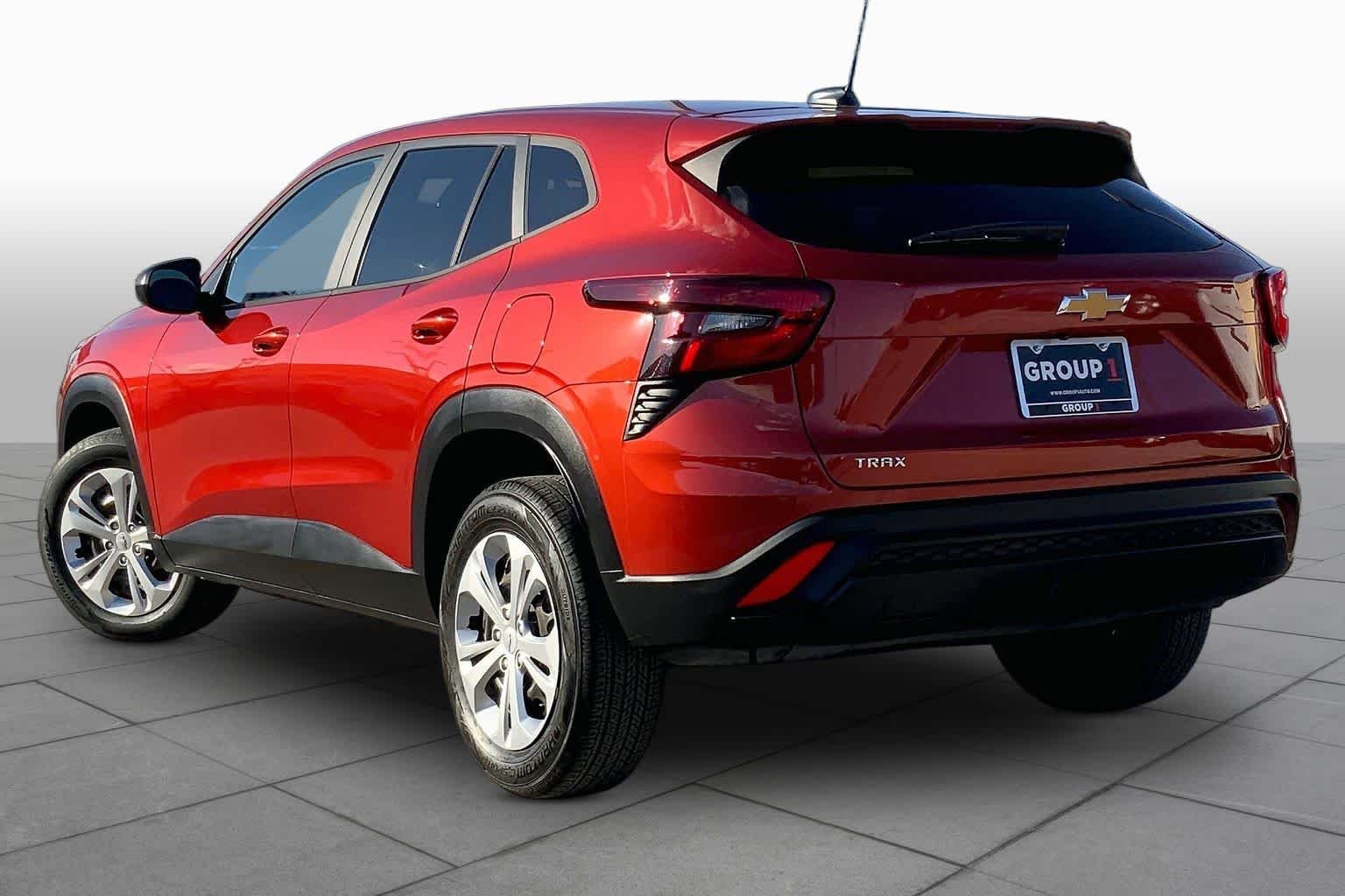 Used 2024 Cayenne Orange Metallic Chevrolet LS image 12