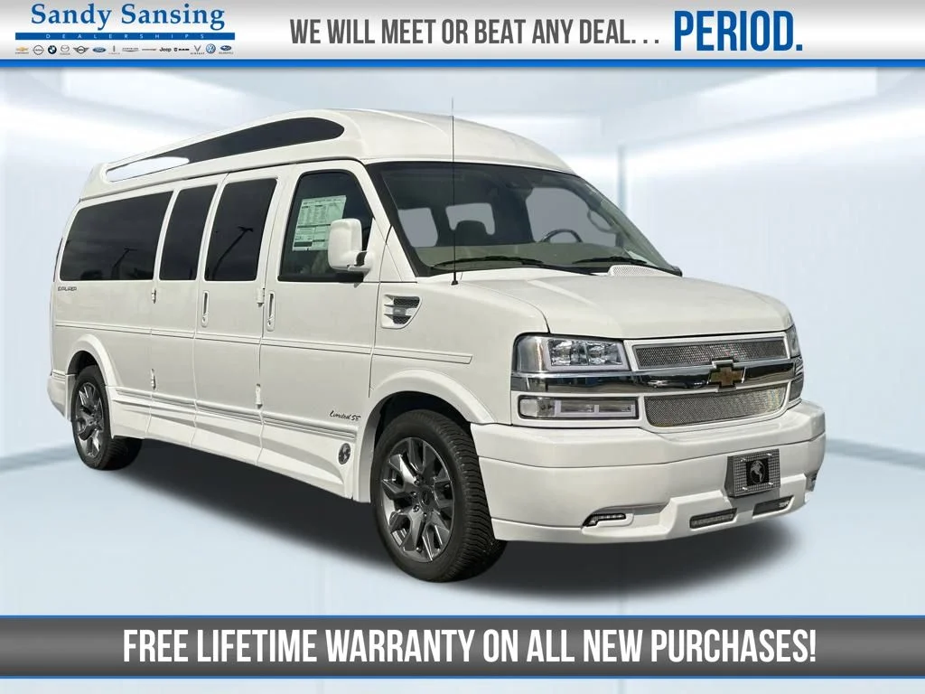 2024 Chevrolet Express 2500 Extended Work Van HD's photo