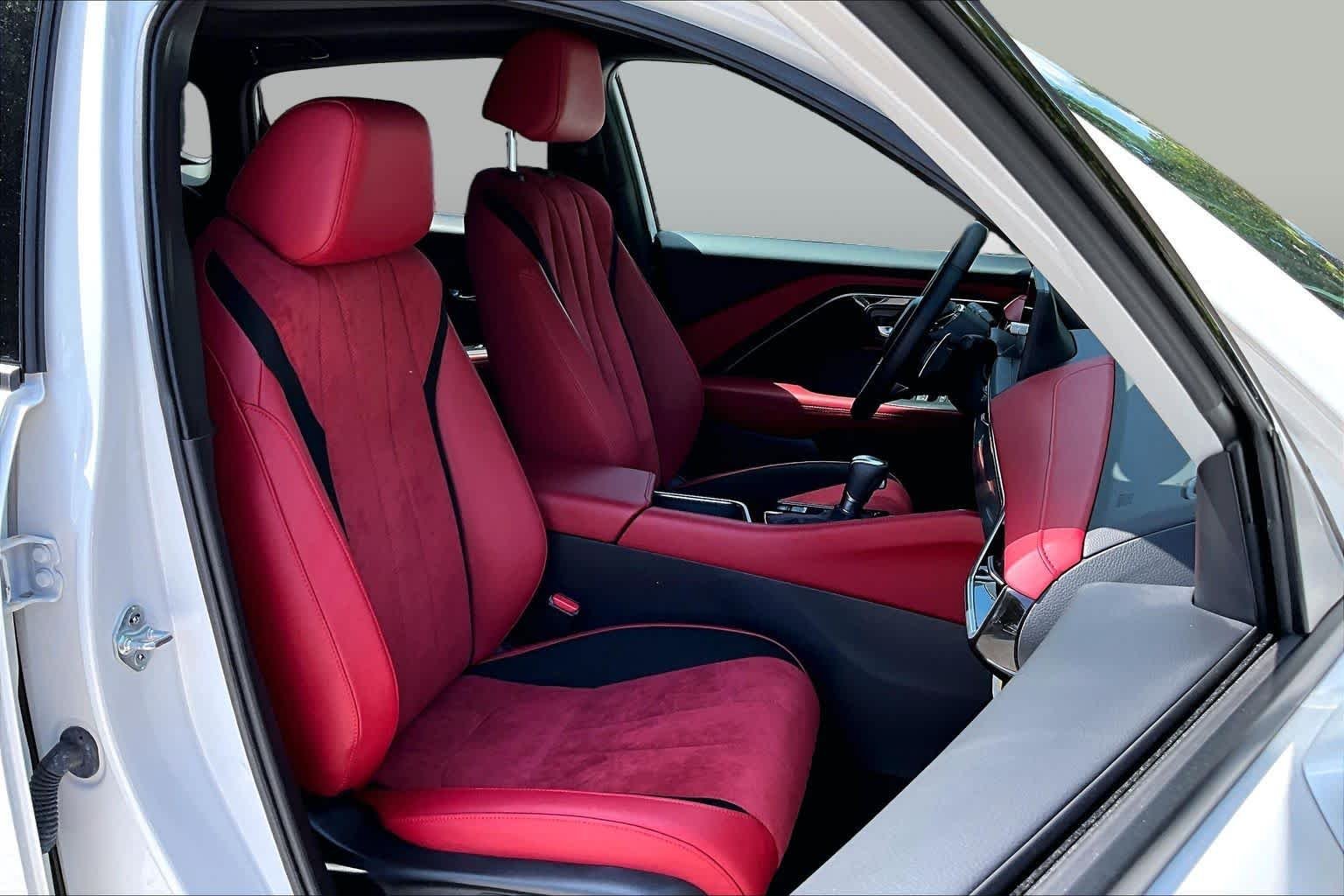 Used 2025 Platinum White Pearl Acura w/A-Spec Package image 8