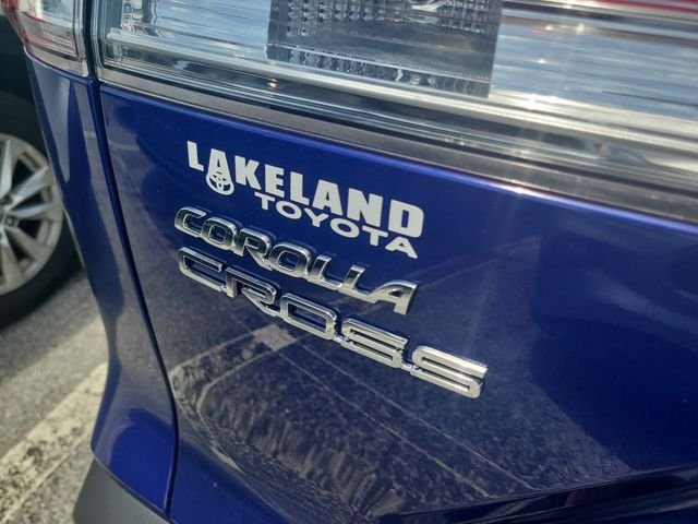 Used 2025 Blue Toyota LE image 8