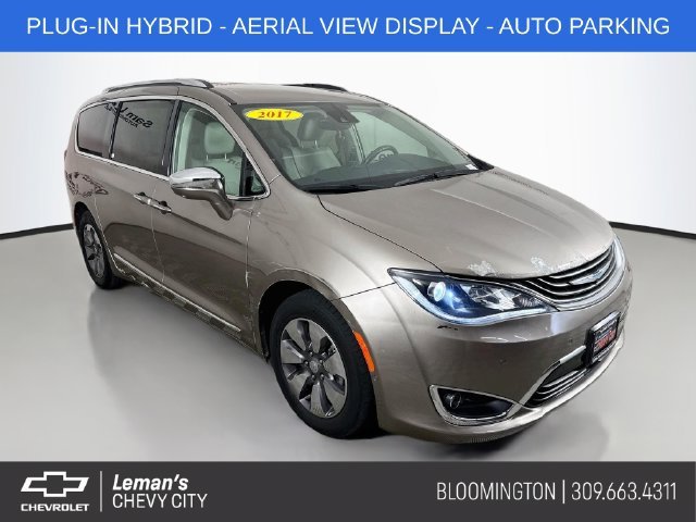 2017 Chrysler Pacifica Hybrid Platinum