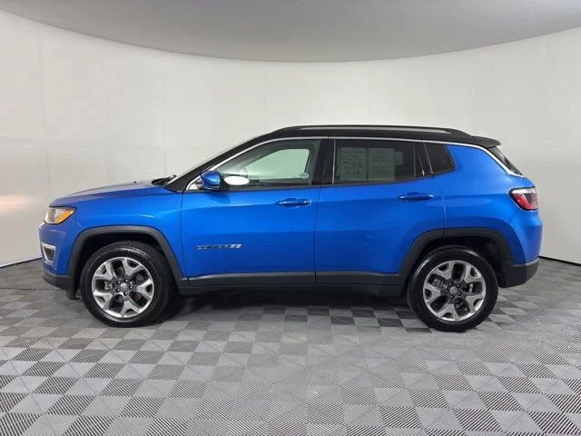 Used 2018 Laser Blue Jeep Limited image 40