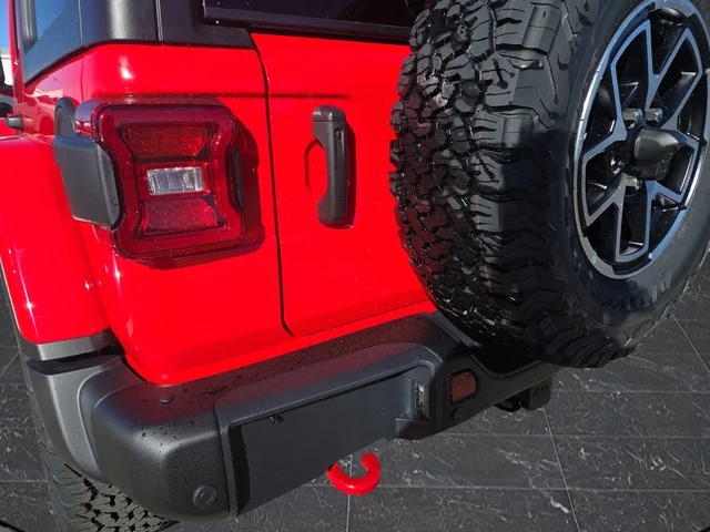 New 2026 Firecracker Red Clearcoat Jeep Rubicon image 36