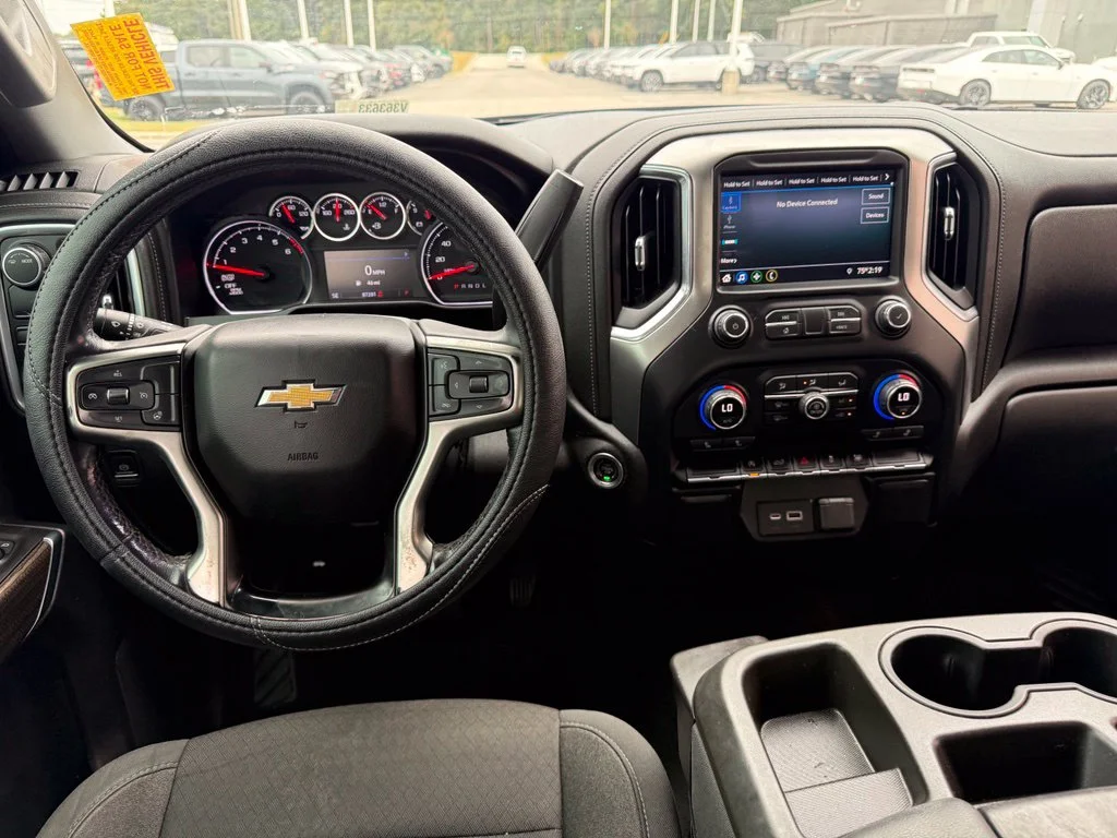 Used 2021 Gray Chevrolet LT image 8