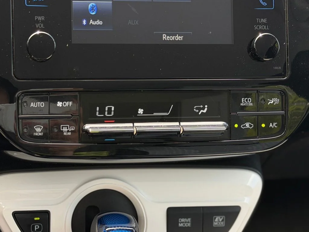 Used 2016 Beige Toyota Two image 13