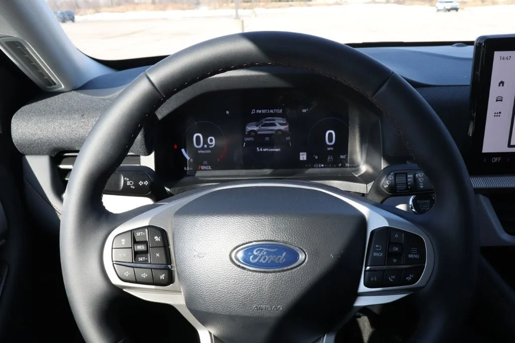 New 2026 Space White Metallic Ford Active image 32