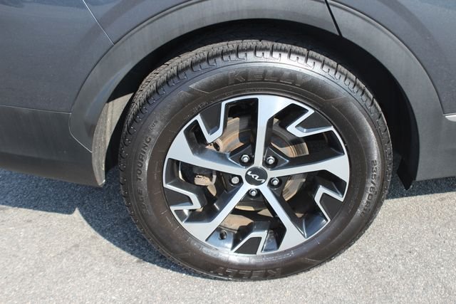 Used 2023 Gray Kia EX image 37