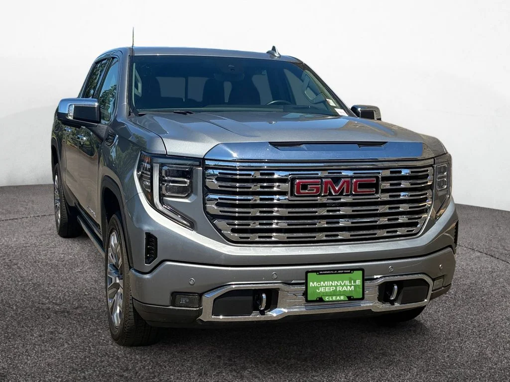Used 2023 Silver GMC Denali image 7