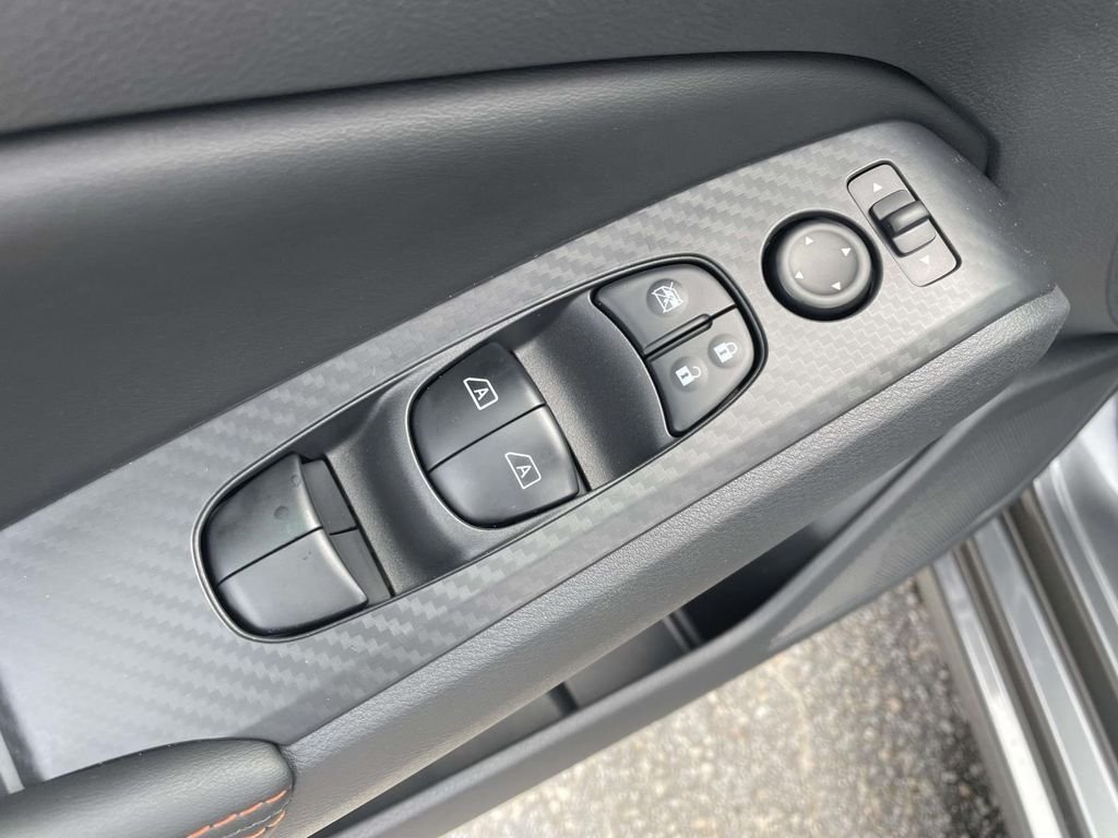 New 2026 Gun Metallic / Super Black Two-tone Nissan SR image 17