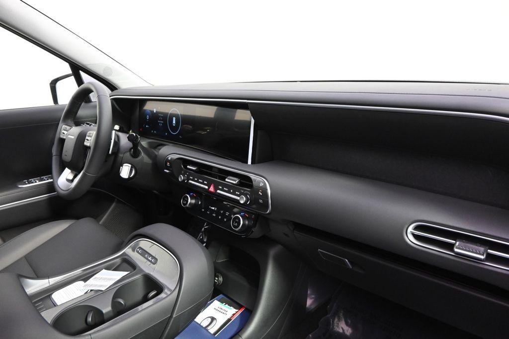 New 2026 Silver Metallic Hyundai SEL AWD image 15