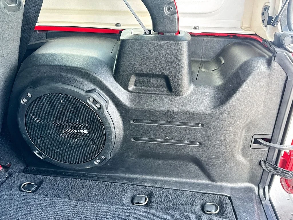 Used 2023 Red Jeep Sahara image 31
